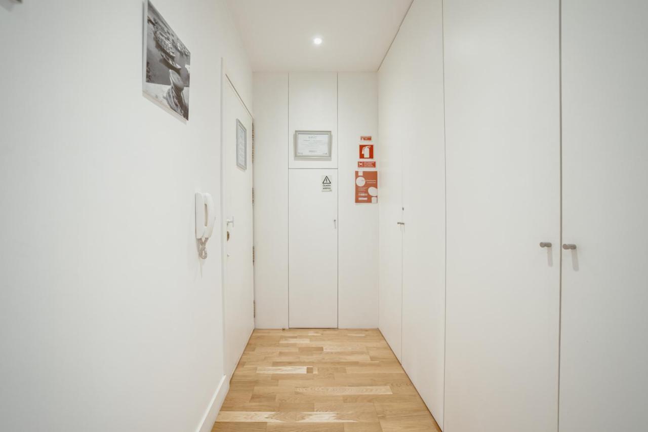 Downtown Stylish With Garage By Vacationy Apartment
