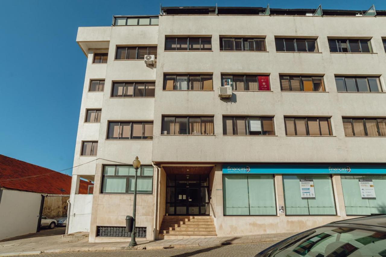 Downtown Stylish With Garage By Vacationy Porto