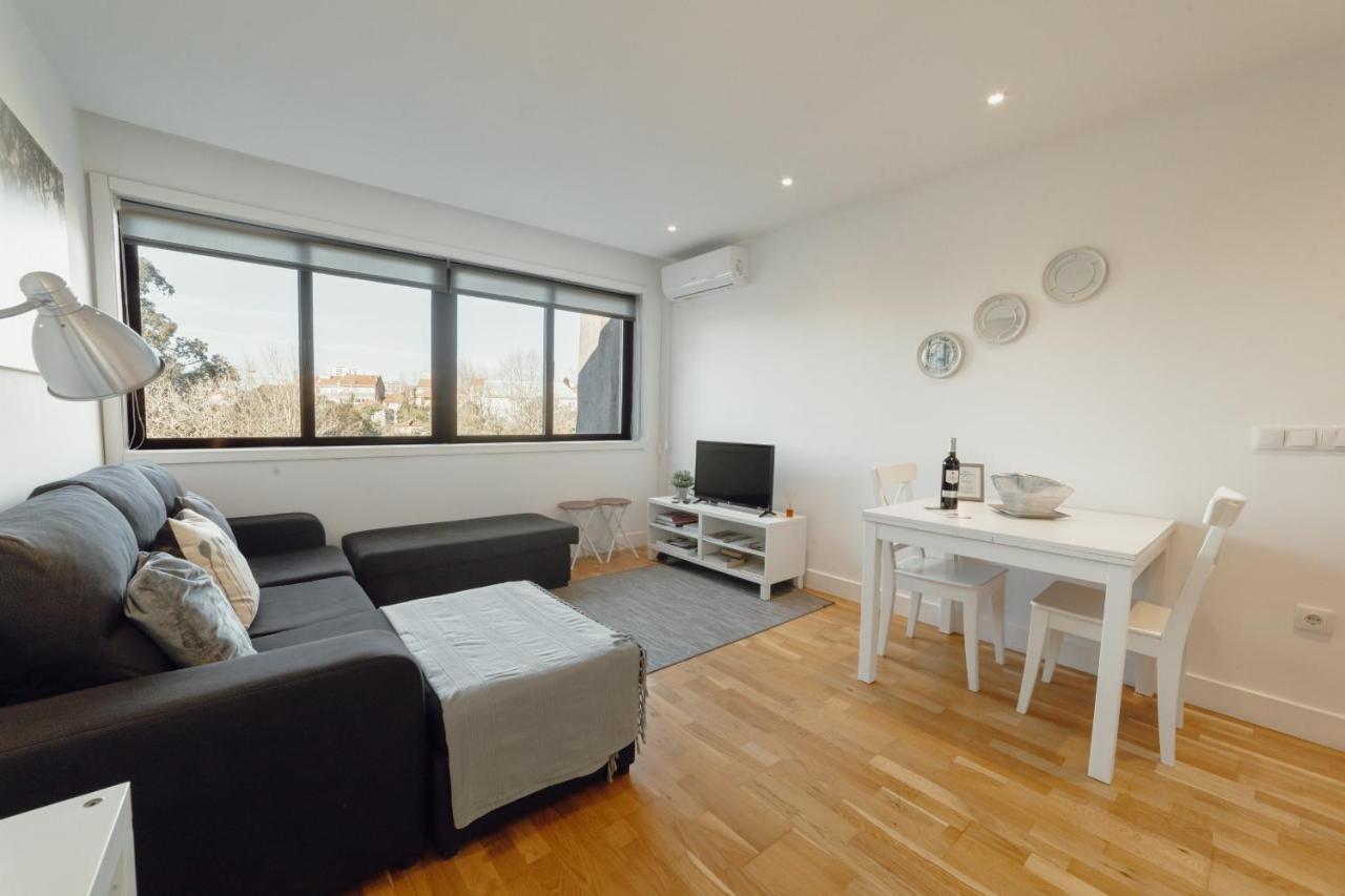 Downtown Stylish With Garage By Vacationy * Porto