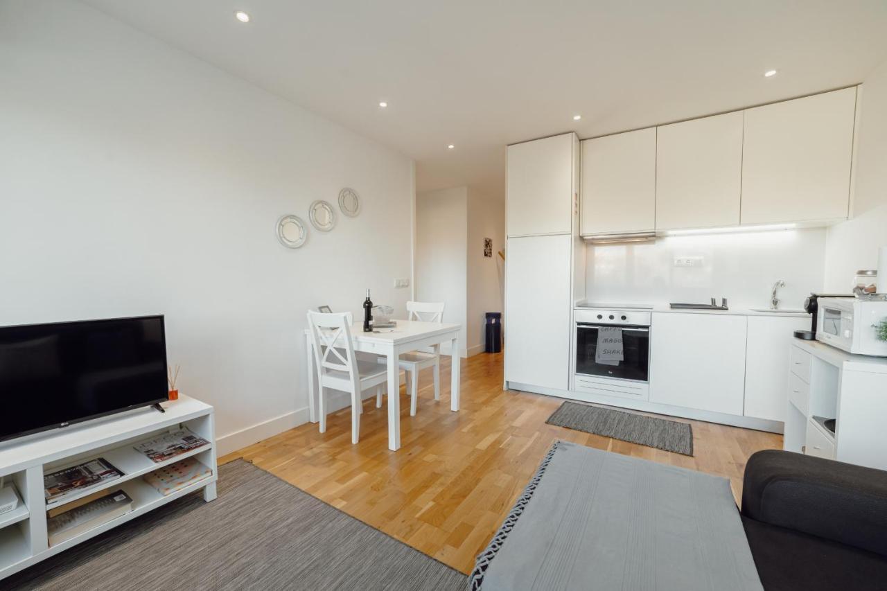 Downtown Stylish With Garage By Vacationy Appartement Oporto
