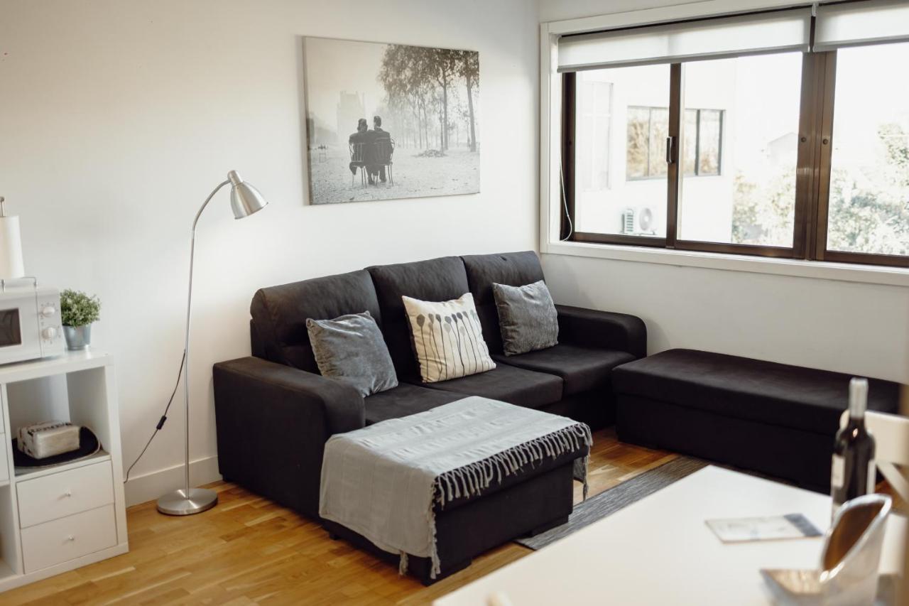 Downtown Stylish With Garage By Vacationy * Oporto