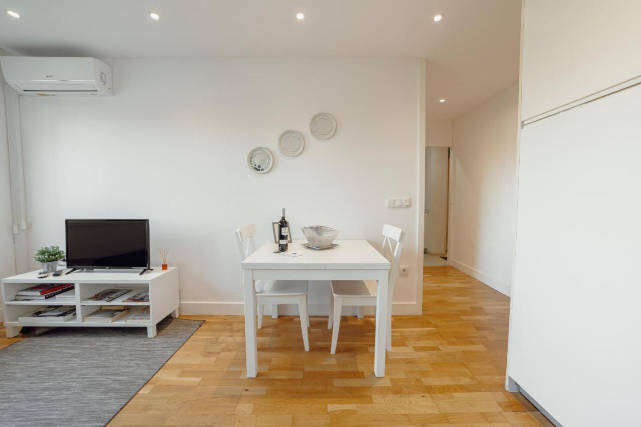 Downtown Stylish With Garage By Vacationy Appartement