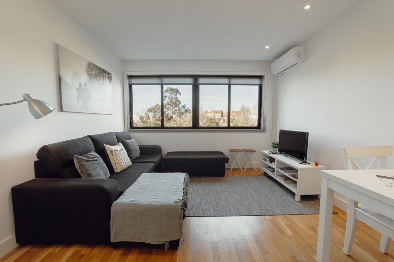 Downtown Stylish With Garage By Vacationy Porto